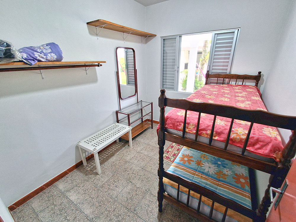 Dormit&oacute;rio 02