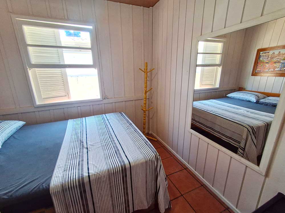 Dormit&oacute;rio 01